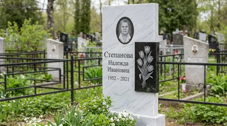 Памятник с гравировкой тюльпанов — выполненная работа «Степанова» в Саратове