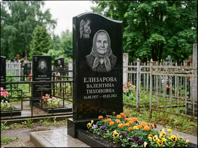Памятник с гравировкой ангела — гравировка ангела с голубем по диагонали стелы, работа «Пантелеева» в Саратове