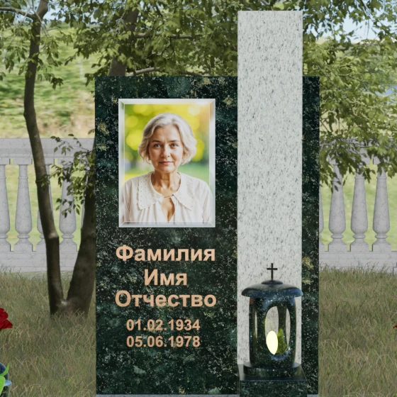Вертикальный гранитный памятник в Перми, гранит Балтик грин