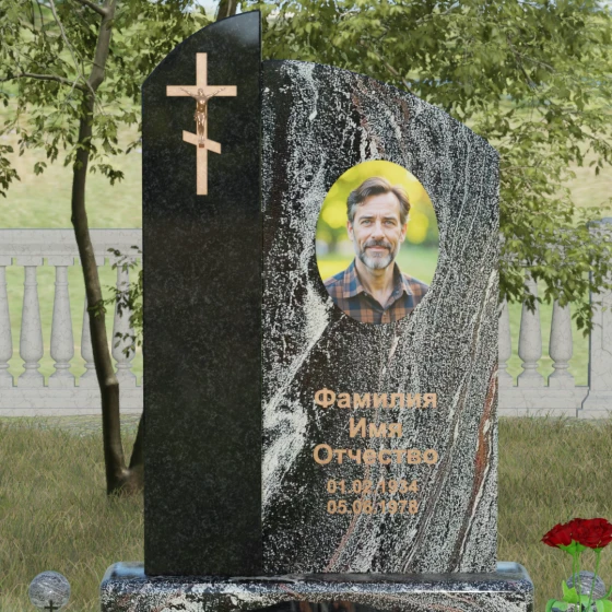 Вертикальный православный памятник комбинированный в Омске, гранит амфиболит