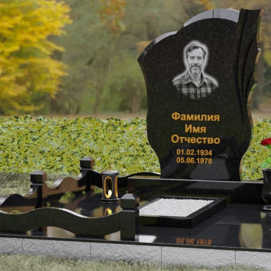 Гранитный вертикальный памятник светский в Перми, гранит Габбро-диабаз, вид 4