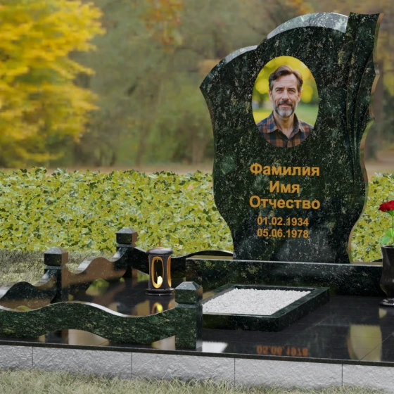 Гранитный вертикальный памятник светский в Перми, гранит Балтик грин, вид 4