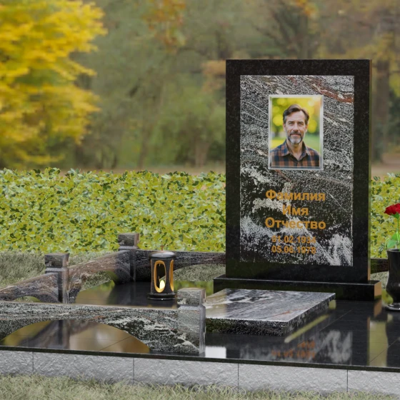 Гранитный памятник с мемориальным комплексом в Самаре, гранит амфиболит, вид 4