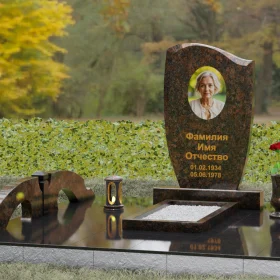 Гранитный вертикальный памятник сдержанный - П156