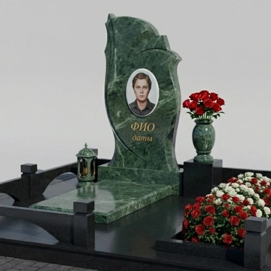 Светский гранитный памятник для мемориального комплекса в Саратове, гранит Балтик грин