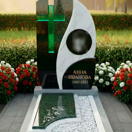 Православный вертикальный комбинированный памятник в Казани, гранит Балтик грин
