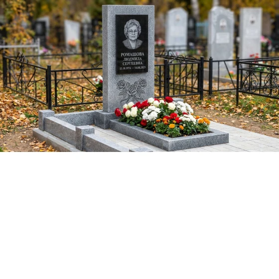 Памятник с розой из мансуровского гранита с портретом