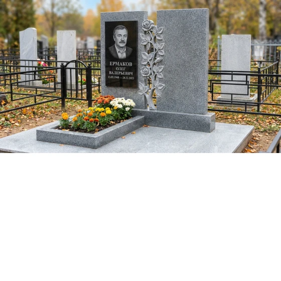 Памятник с розой из серого гранита Мансуровский с портретом