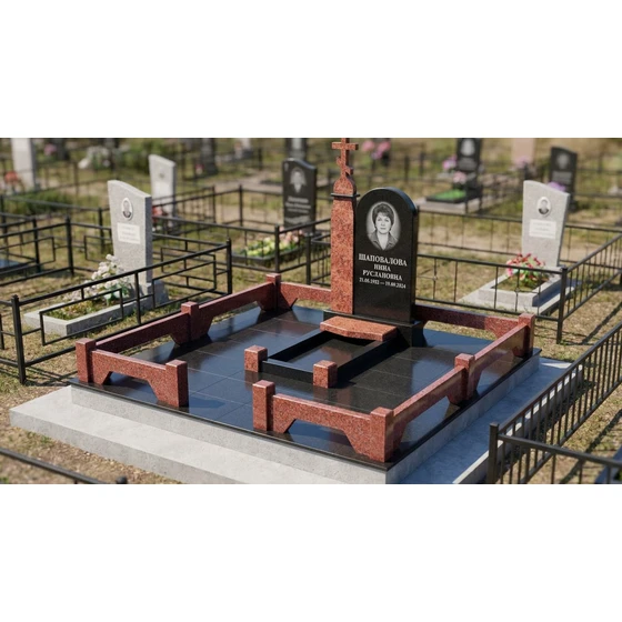 Комбинированный памятник с крестом