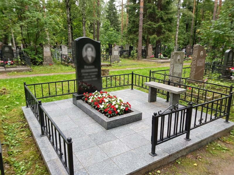 Памятник под ключ в Саратове — пример 3